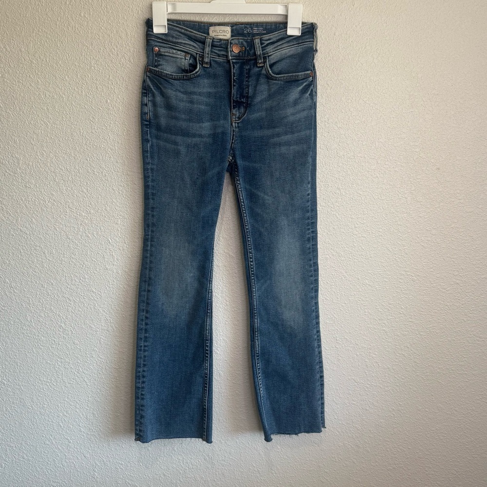 Pilcro Anthropologie Yaya Crop Flare Jean Womens 26 Blue Mid-Rise Stretch Fray